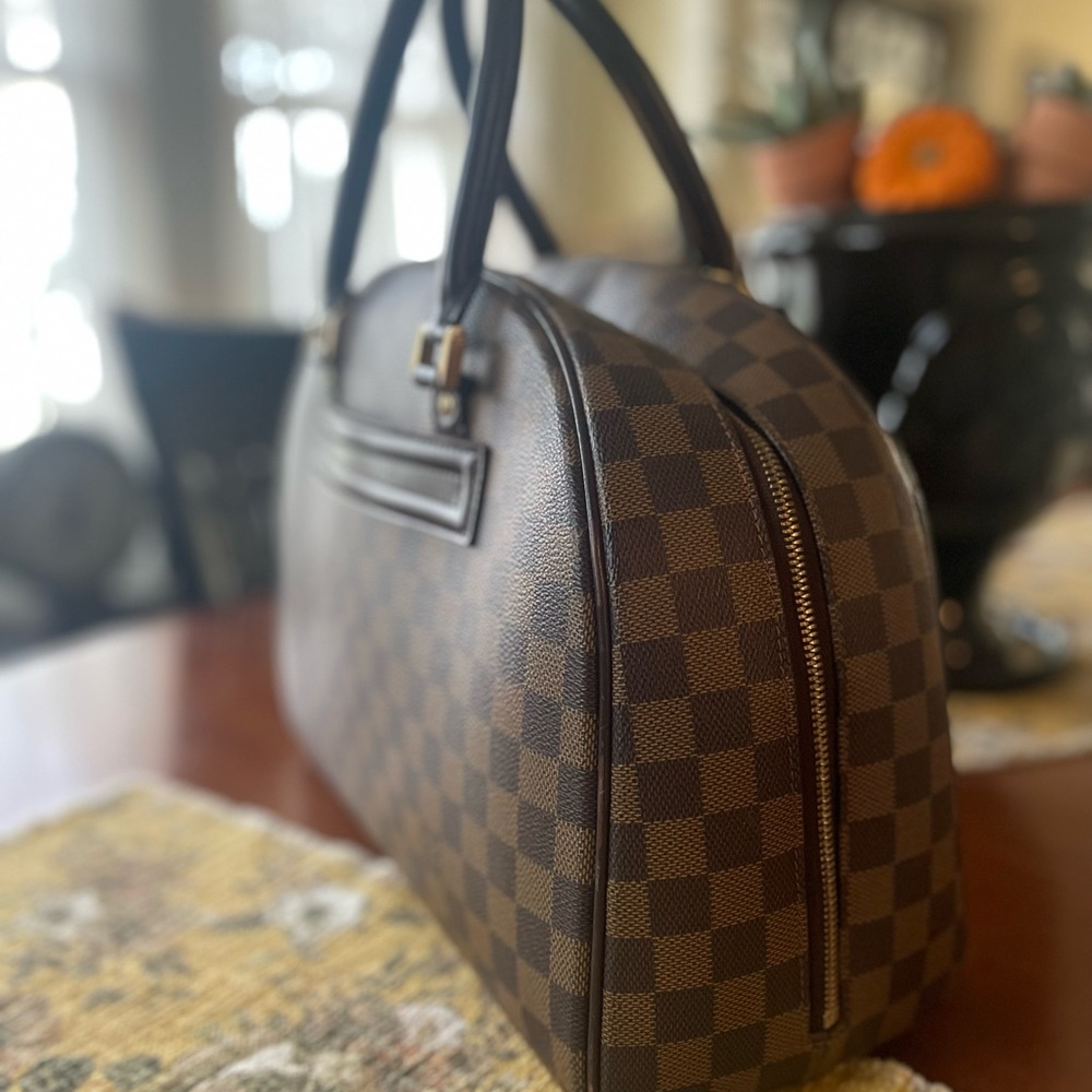 Louis Vuitton Damier Ebene Nolita - Picture 10 of 10